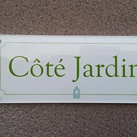 Cote Jardin - Les Gites De La Charmeliere Vakantiehuis